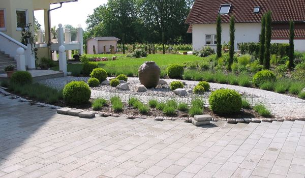 Beispiel Steinarbeit SH Gartendesign